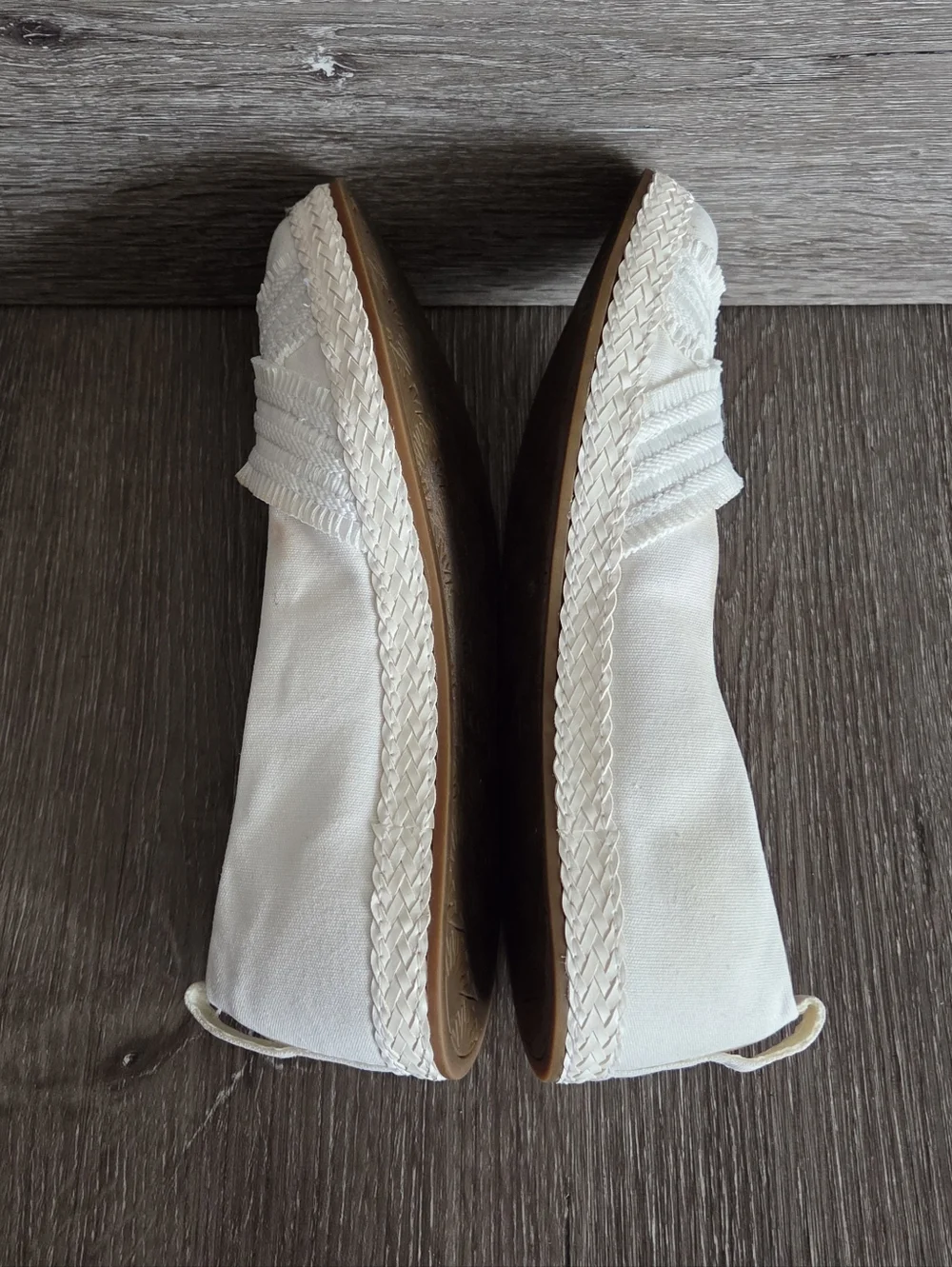 UGG Ynez Ballet Flats Womens 7 US Slip On Sherpa Heel Canvas Shoes White 1092238